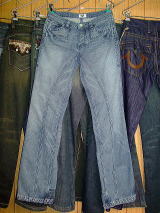 ANTIK DENIM CUT:#10000190 STYLE:MCM2989 SEC-02 ASSEMBLED IN MEXICO 100%COTTON MACHINE WASH WARM WASH WITH LIKE COLORS TUMBLE DRY LOW DO NOT BLEACH RN#114400 CA#37095 M�@MC QUEEN RELAX FIT/LOWRISE FLAIR